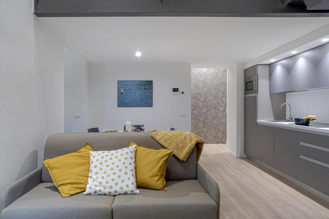 Suite Roma - By Myhomeincomo Exterior photo